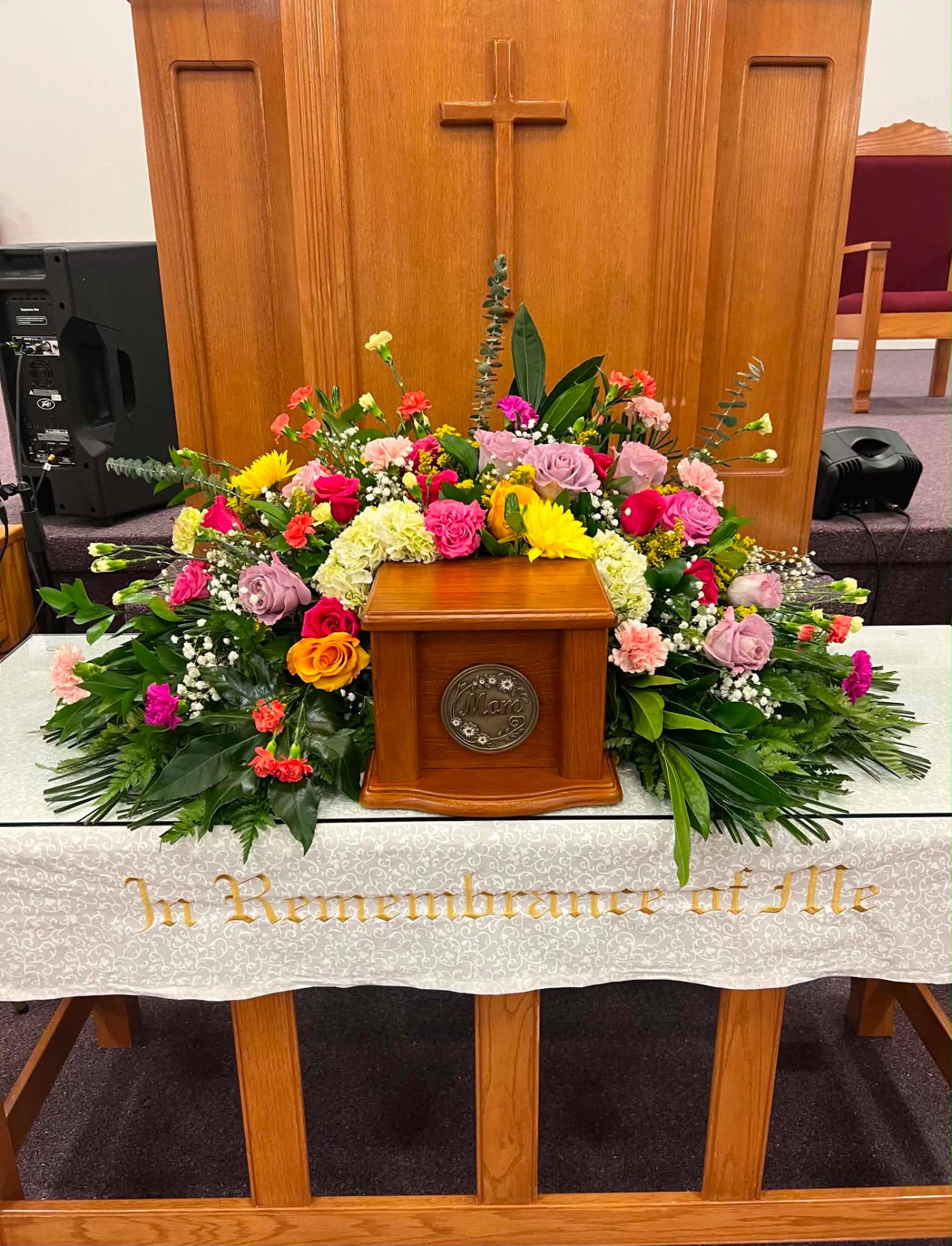Memorial arrangement