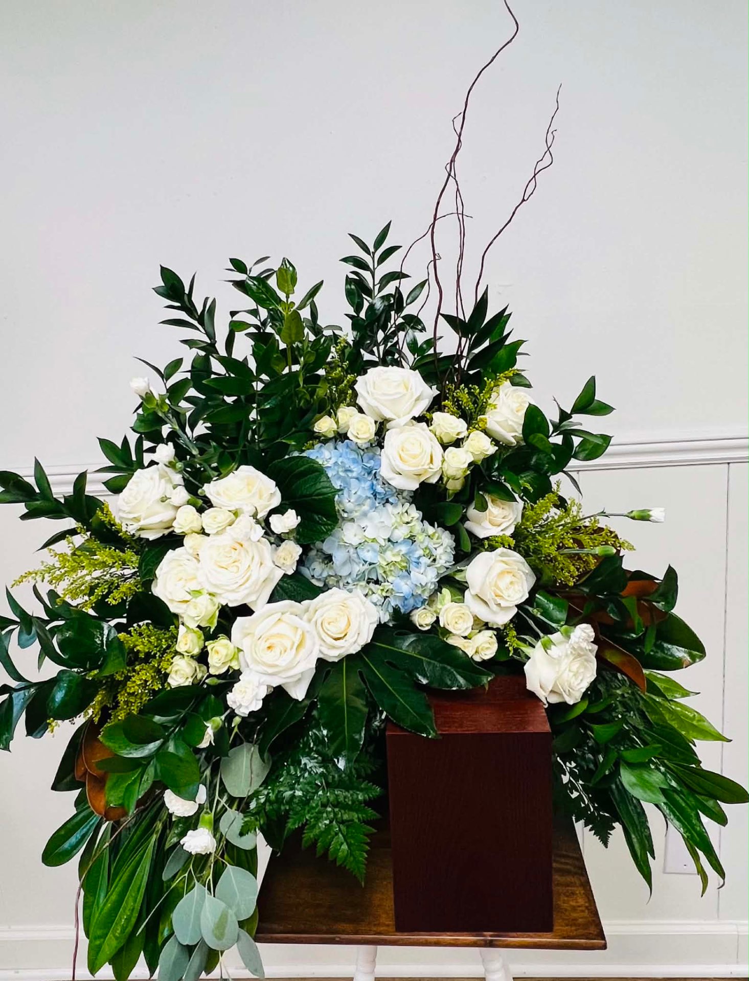 Memorial arrangement