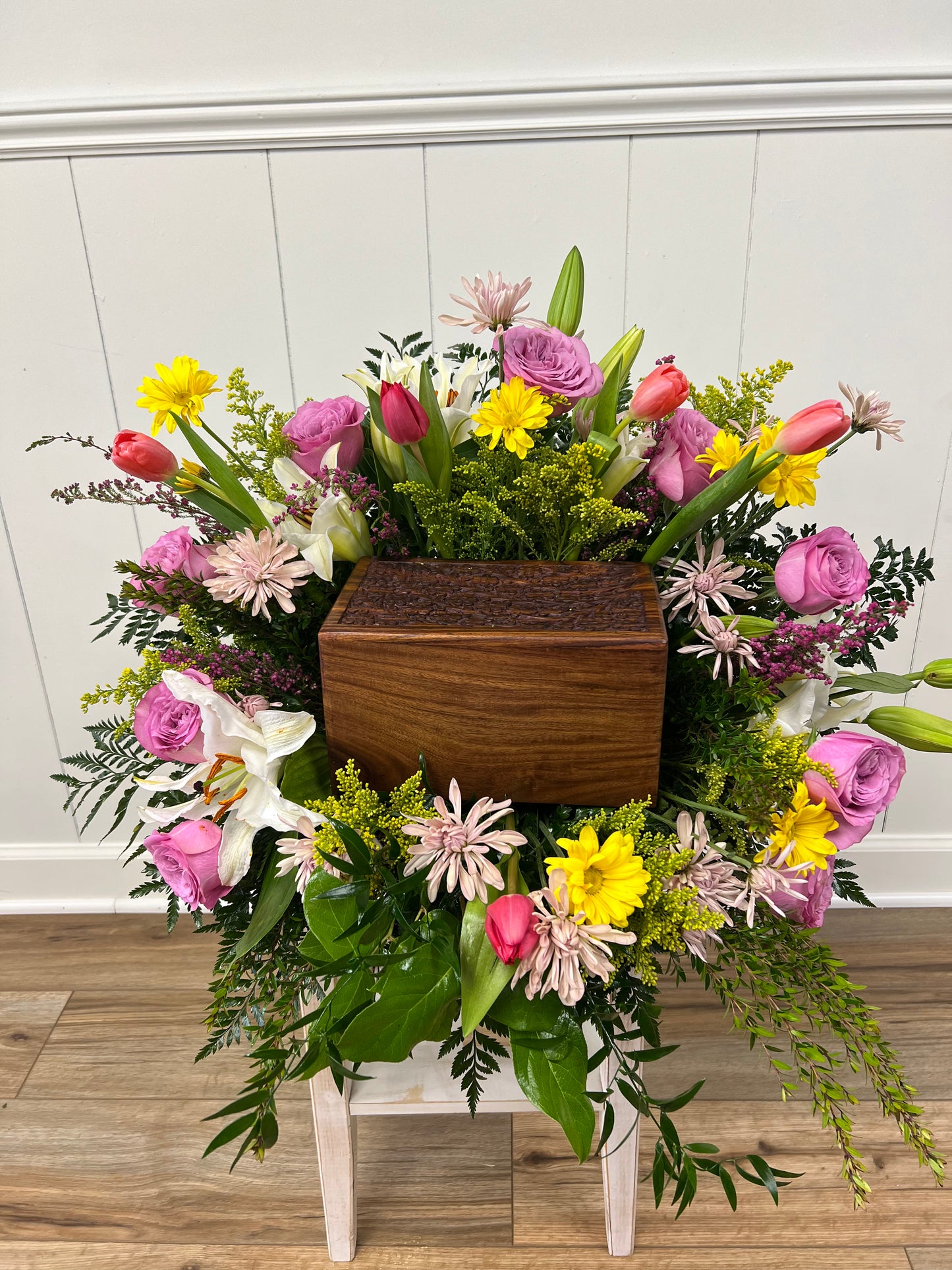 MEMORIAL URN SPRAY