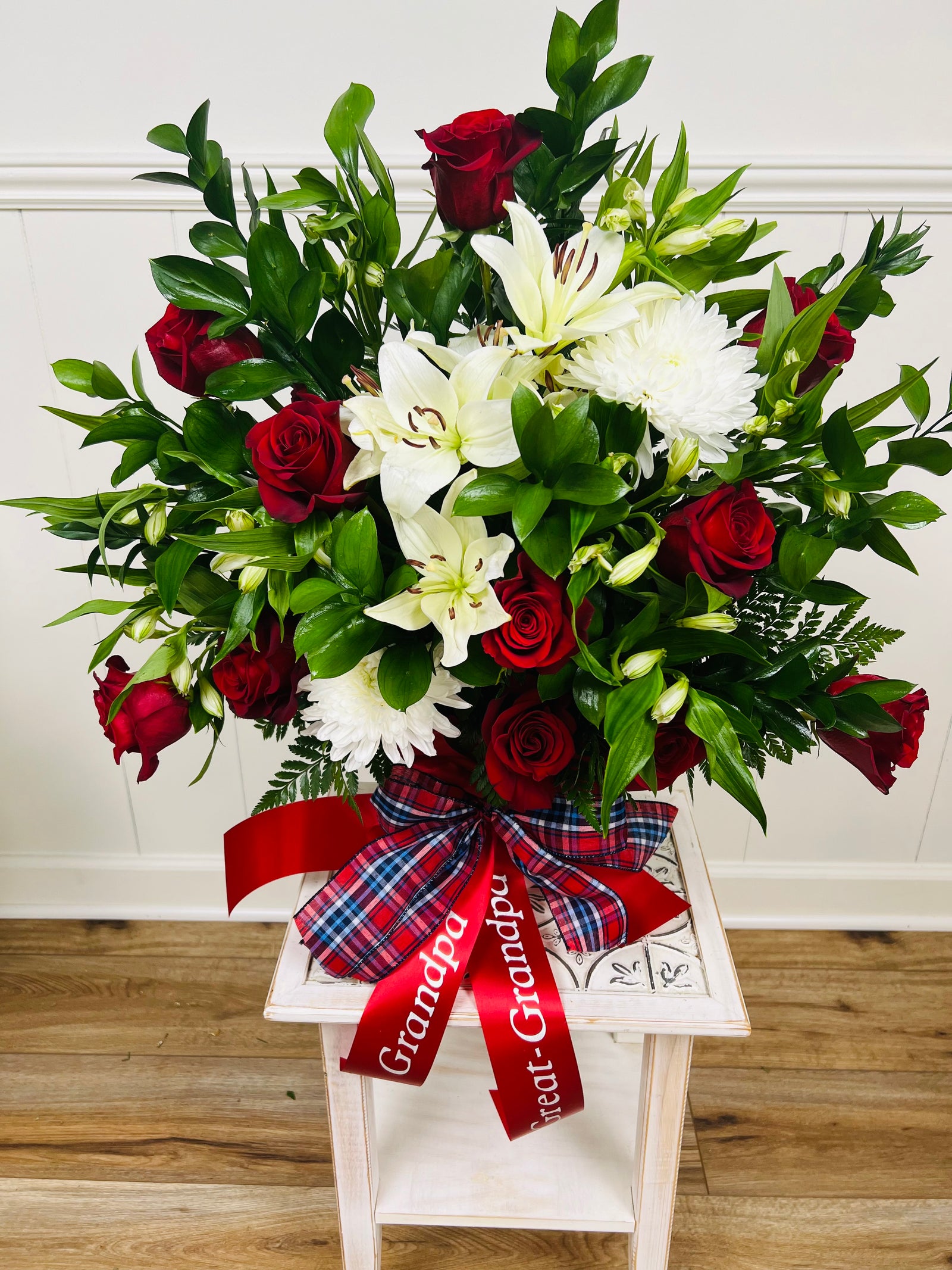 Memorial arrangement